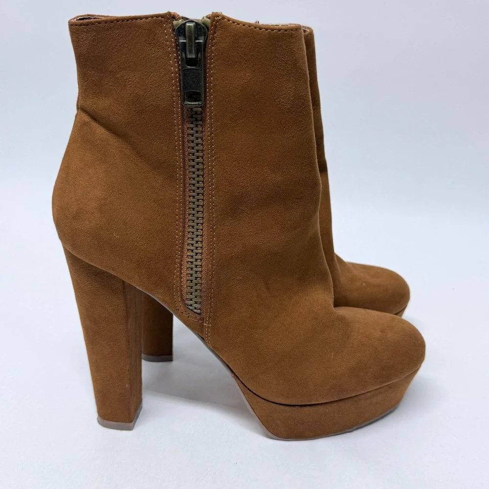 Shi by Journeys Womens Tan Faux Suede Platform Block Heel Ankle Boots Size 7.5M